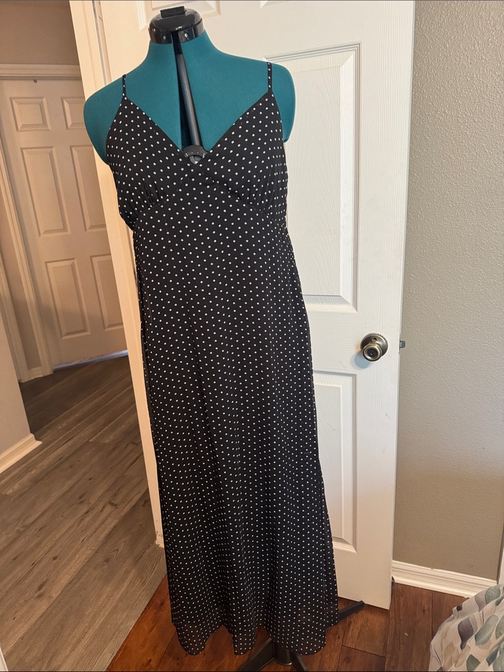 Black Polka Dot Maxi Dress with V-Neck and Spaghetti Straps